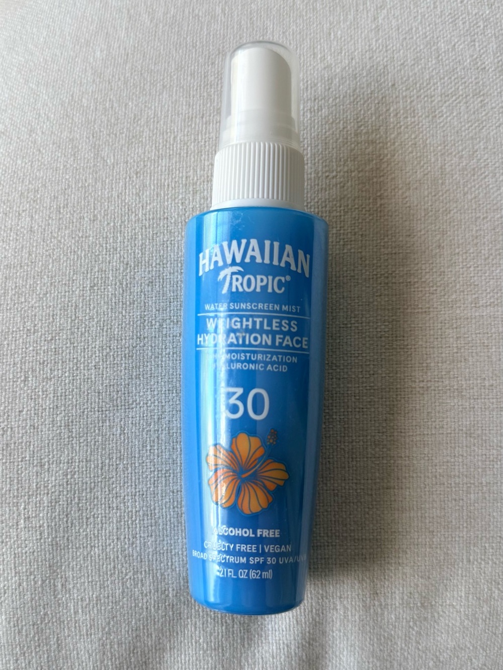 NEW- Hawaiian Tropic Weightless Hydration Water Mist for Face